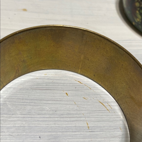 Yellow & brass painted enamel floral bangle bracelet - Picture 4 of 11